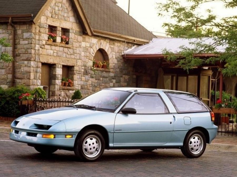  Geo Storm Hatchback 1991 года  (фото 1 из 3)